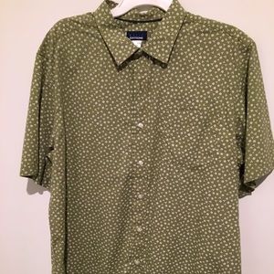 Floral print, olive green, XL short sleeve button down. New without tags.